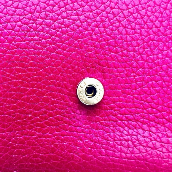 Gucci GG Logo Hot Pink Grain Leather Flap Long Wallet - Picture 6 of 16